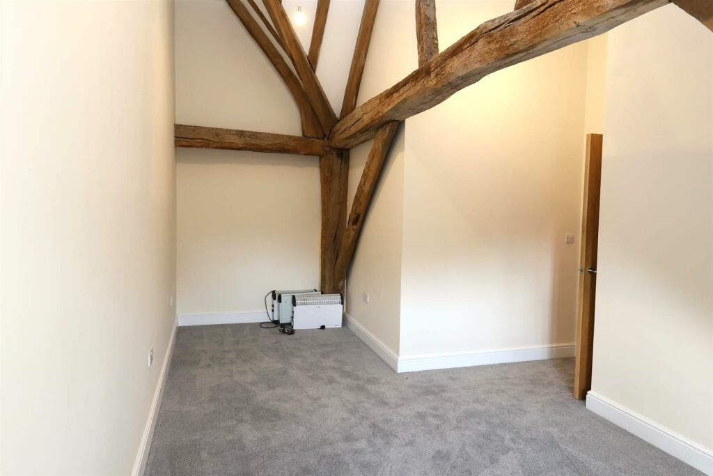BEDROOM 2 (2)