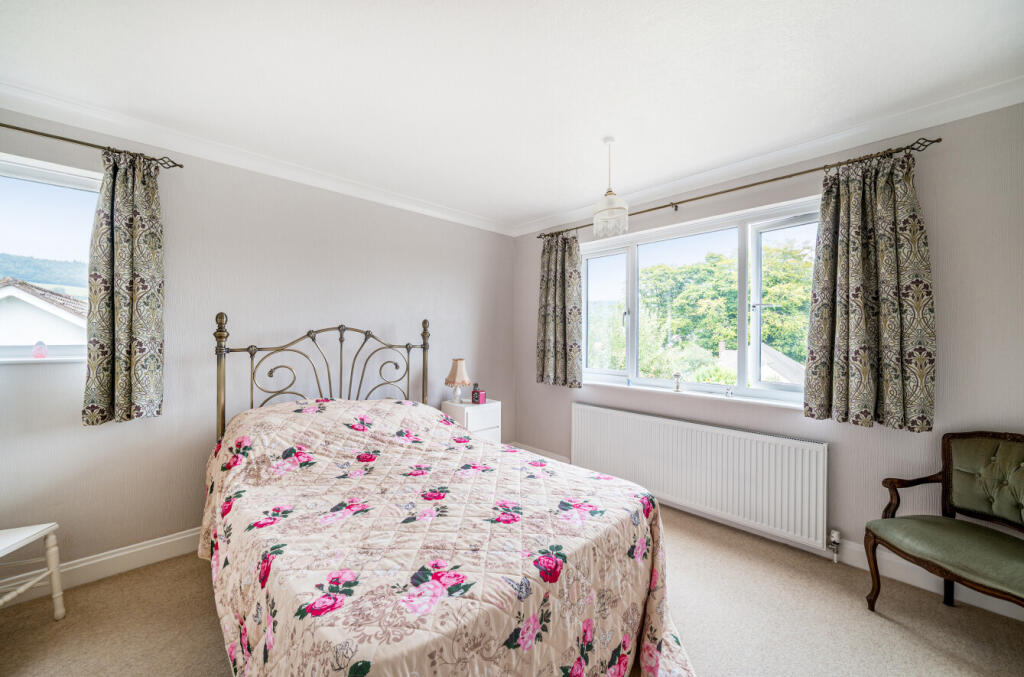 1334860-4-689c93c...