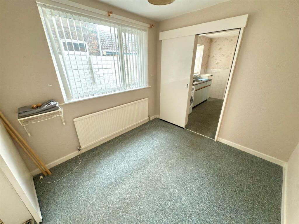 BREAKFAST ROOM.jpg