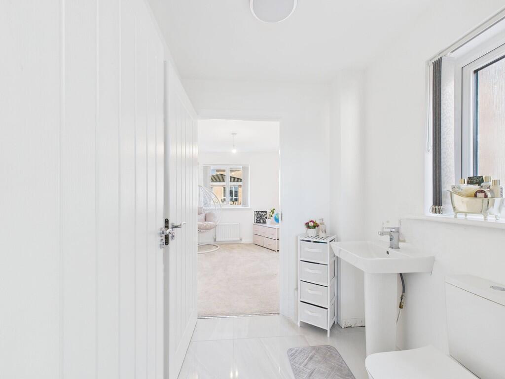 CAM05526G0-PR0066...