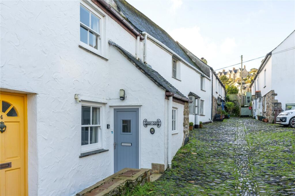 Fradgan Place, Newlyn, Penzance, TR18