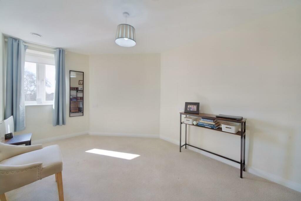 8549062-interior11 (Medium).JPG