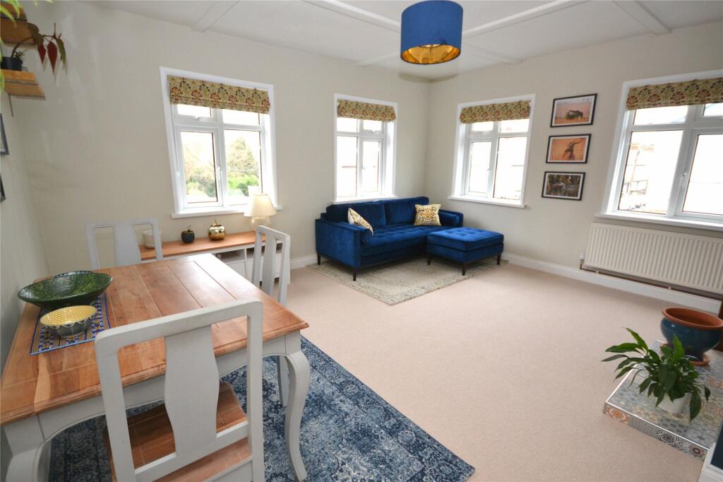 Living/Dining Room
