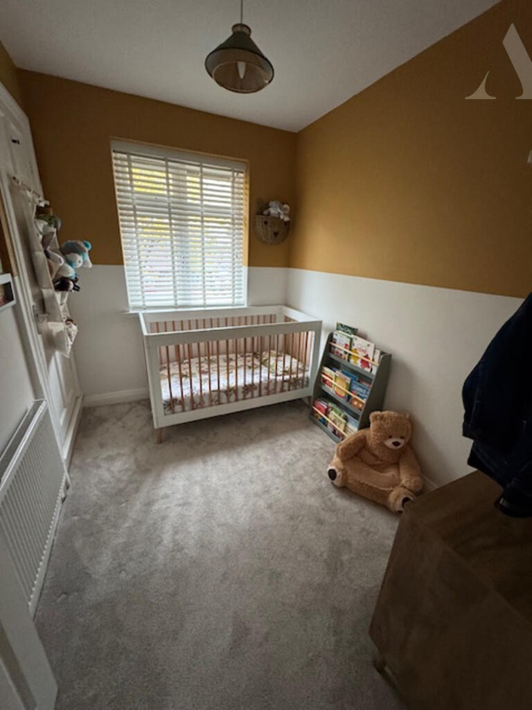 45 Lindale Ave - Bedroom 3.jpeg