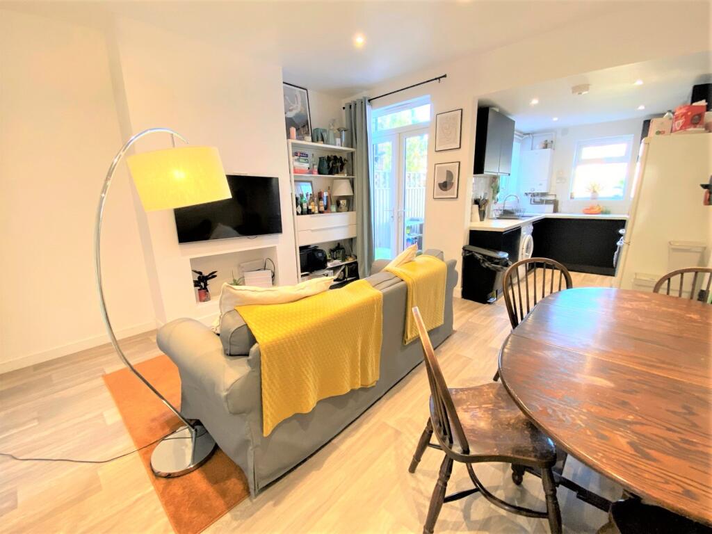 Lounge/Diner 