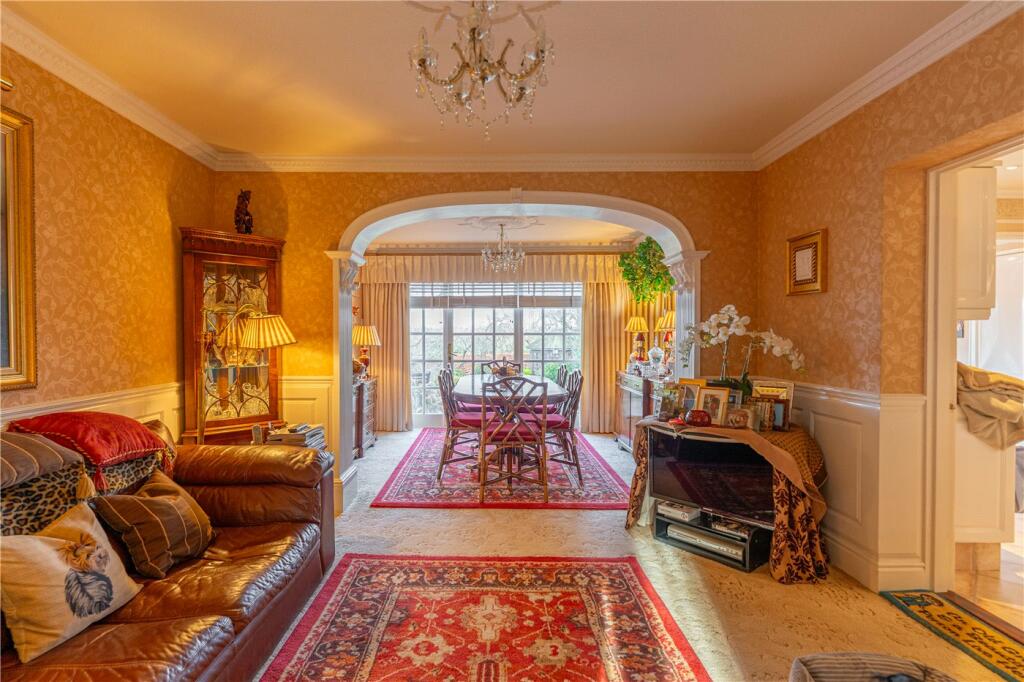 Sitting Room To Dini