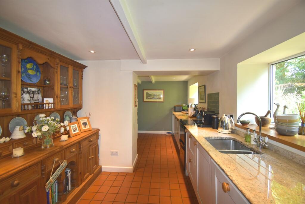 Fitted Kitchen