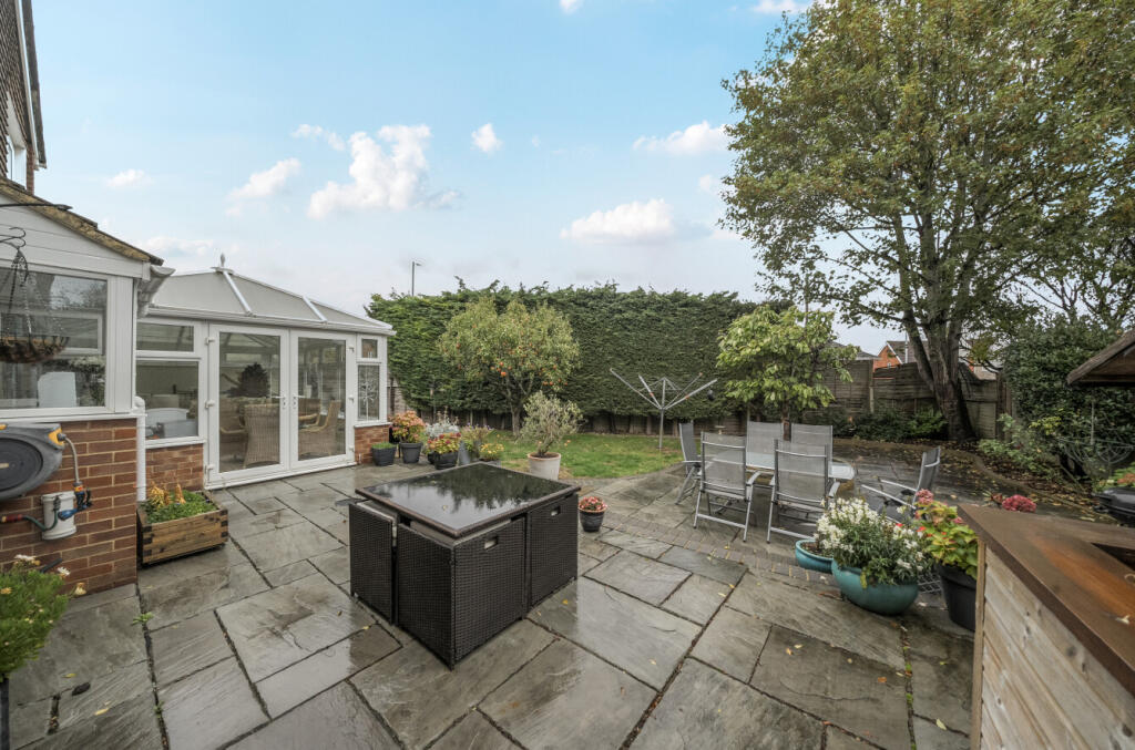 1360922168dface744e66