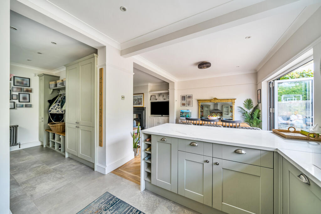 1333059-17-688ba6...