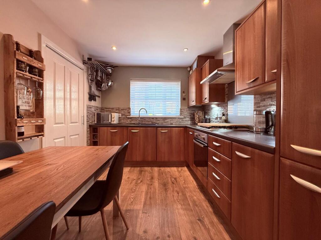 big kitchen.jpg