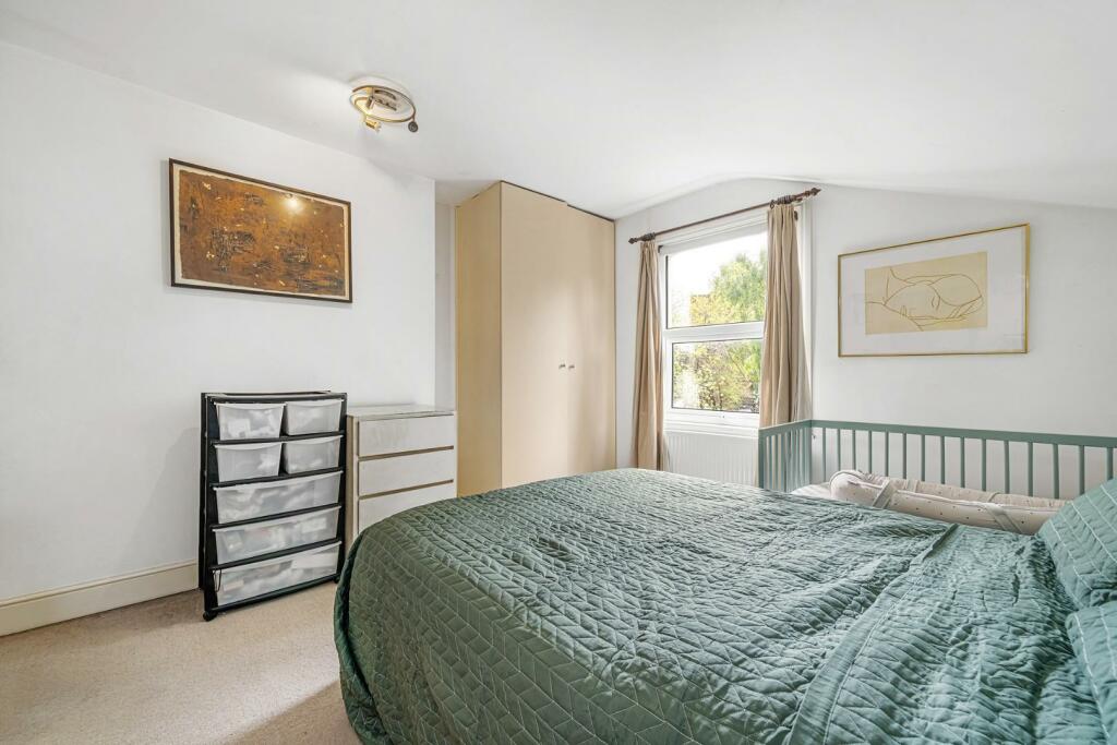 Principal Bedroom (2).jpg