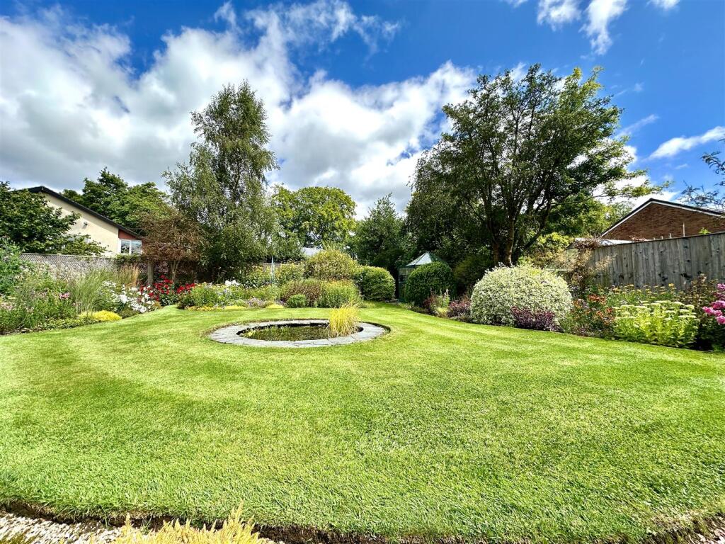 GARDENS