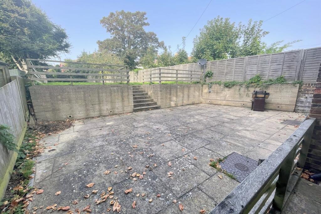 Large patio Garden