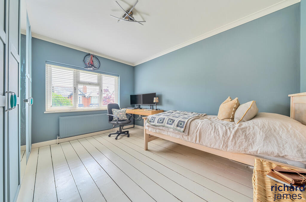 926418ac7e3a49a39aaf211af4929fde