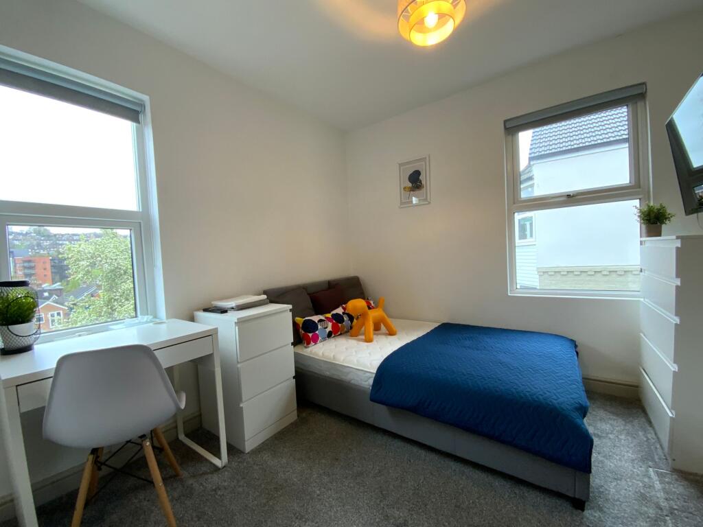Ensuite Bedroom 4