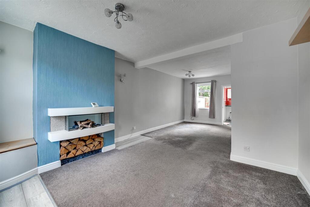 Living Room/Dining Room