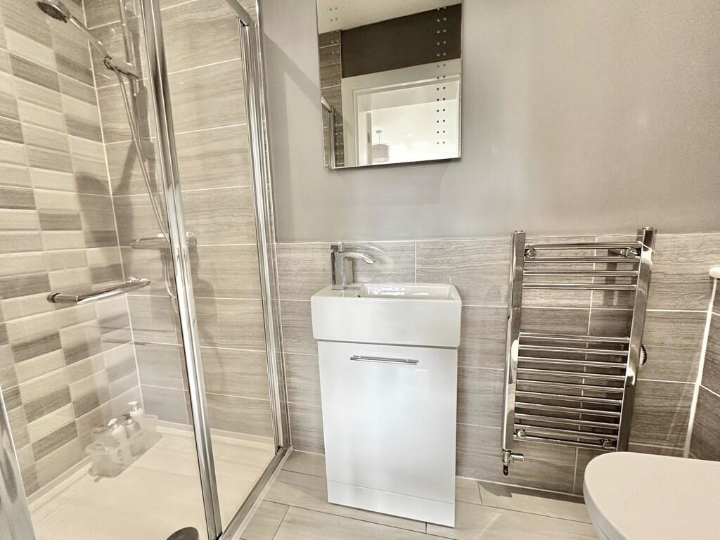 IMG-20250520-WA00...