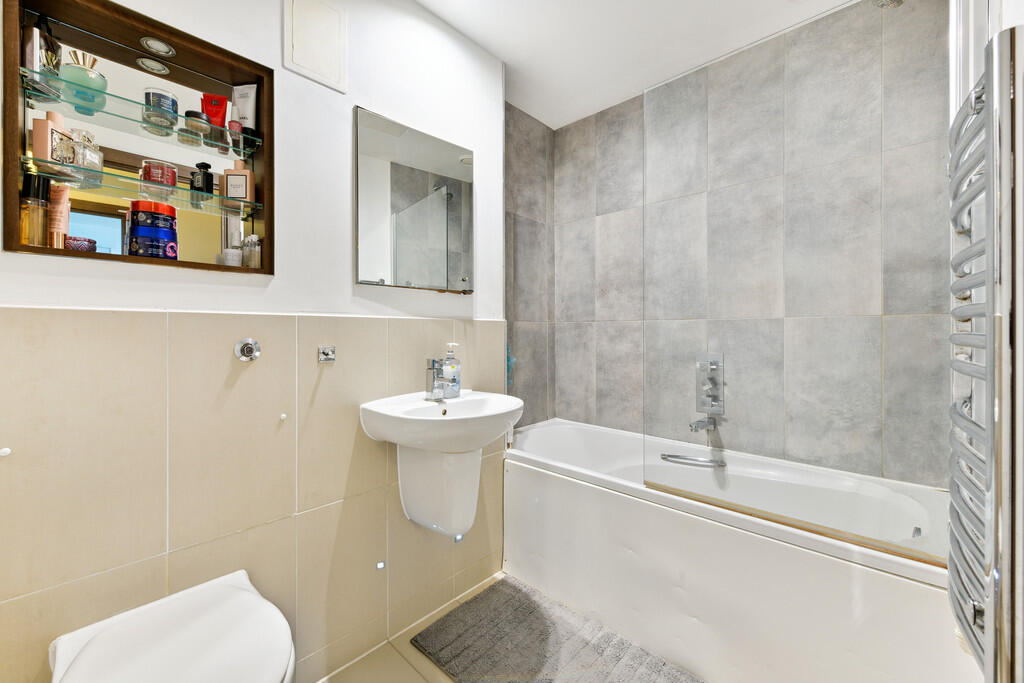 Vicentia Court, B...