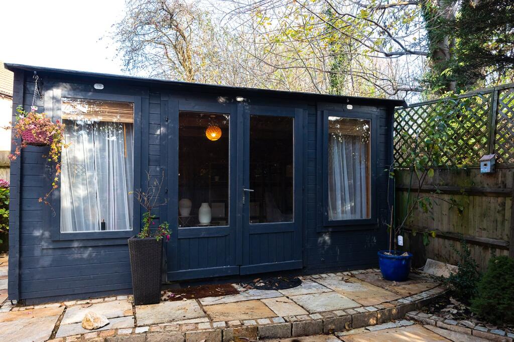 Log Cabin