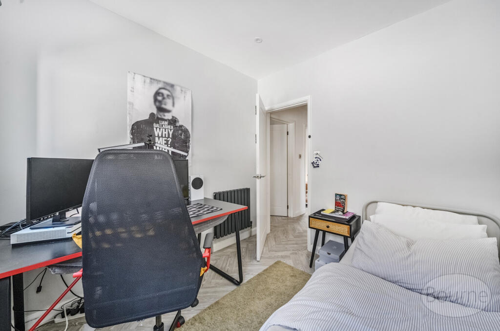 2e378b41-6965-41d...