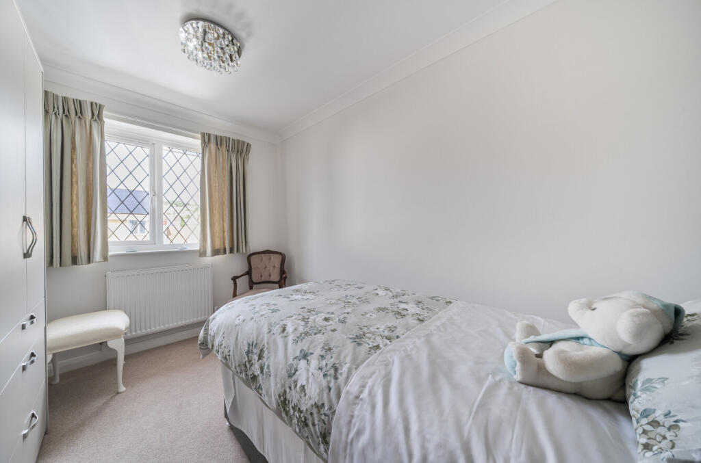 1353872-9-68c817f...