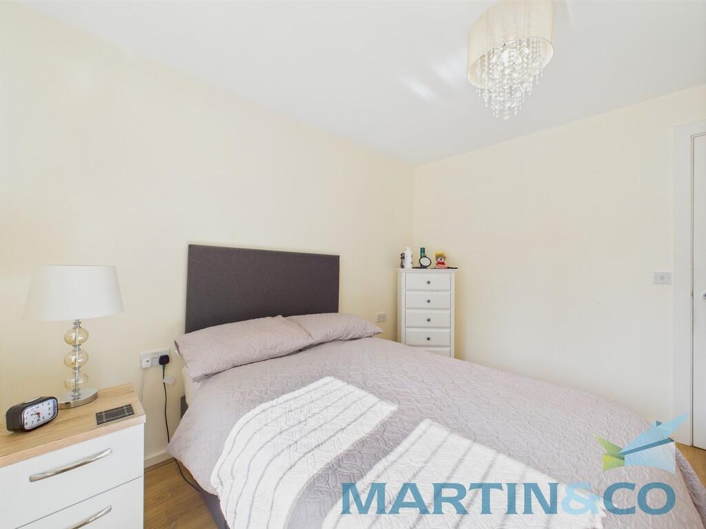 CAM01870G0-PR0165...