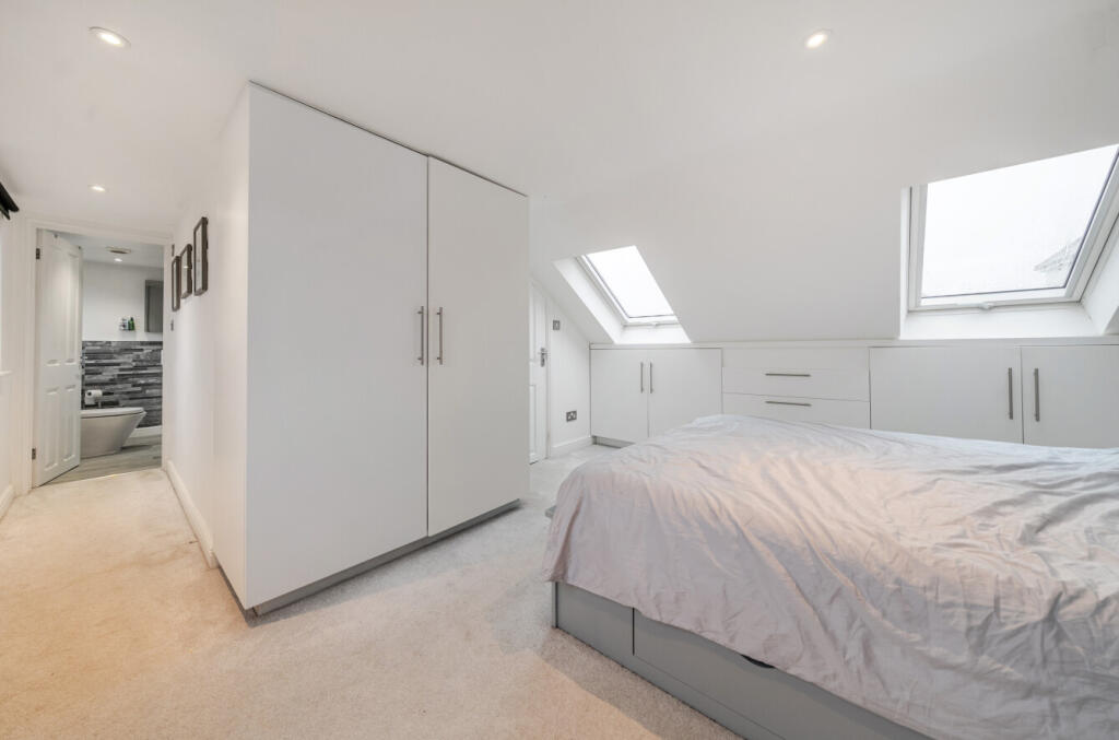 1385658-14-692d80...