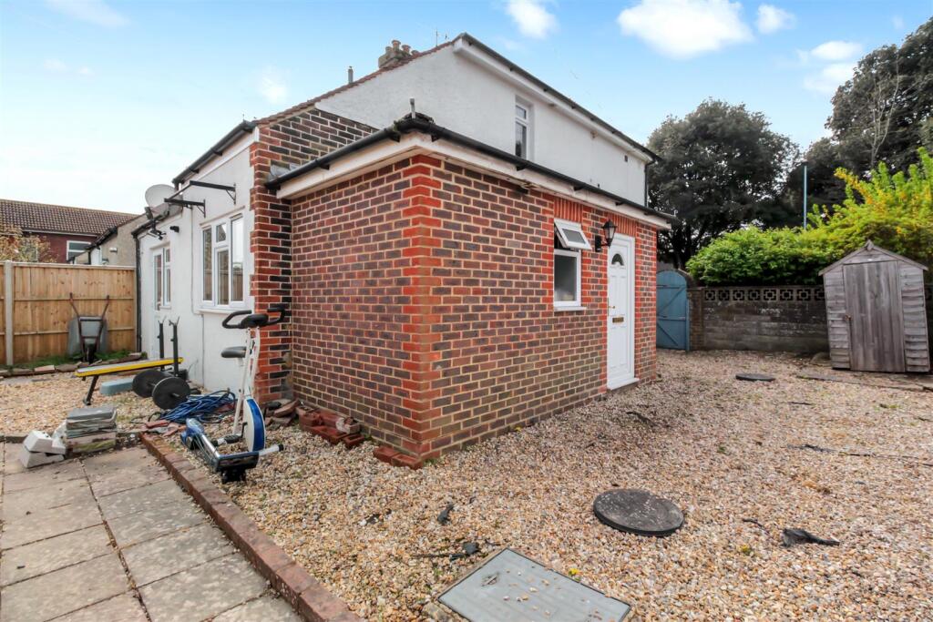 South Farm Road 148a-018.jpg