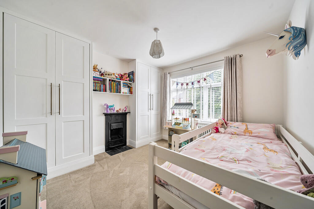 1344858-7-68a8a1a...