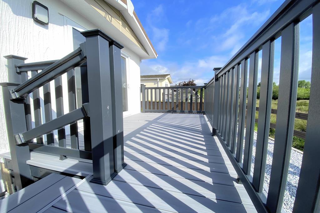 Large Deck