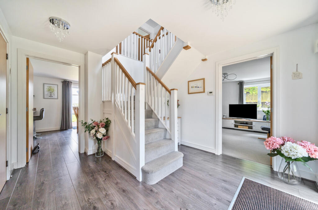 1300724-2-683dafc...