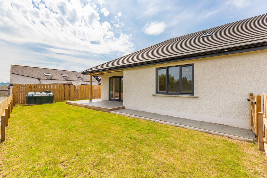 Rear Aspect and G...