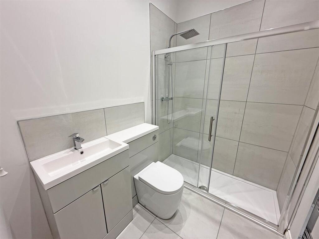 Lovaine bathroom.jpg