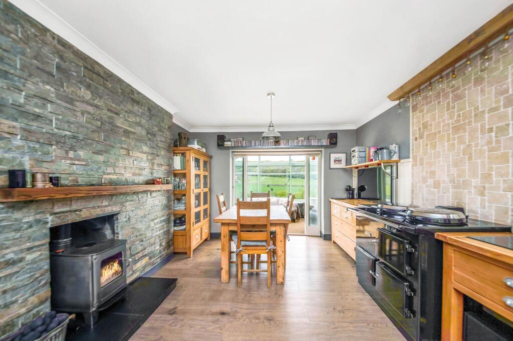 OPEN PLAN DINING KITCHEN