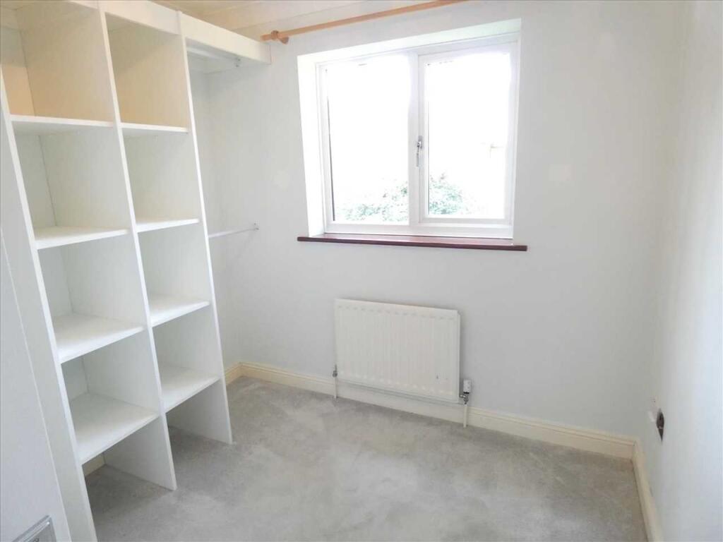 Bedroom 4 / dressing
