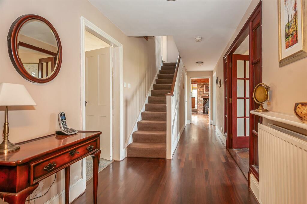 ENTRANCE HALL