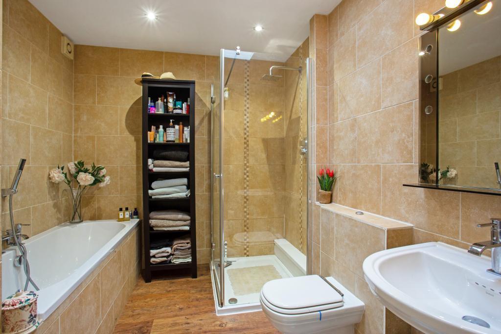 17 Keynshambury Road 306783 (15).jpg