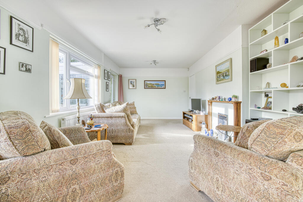 Primrose Corner, Street-16