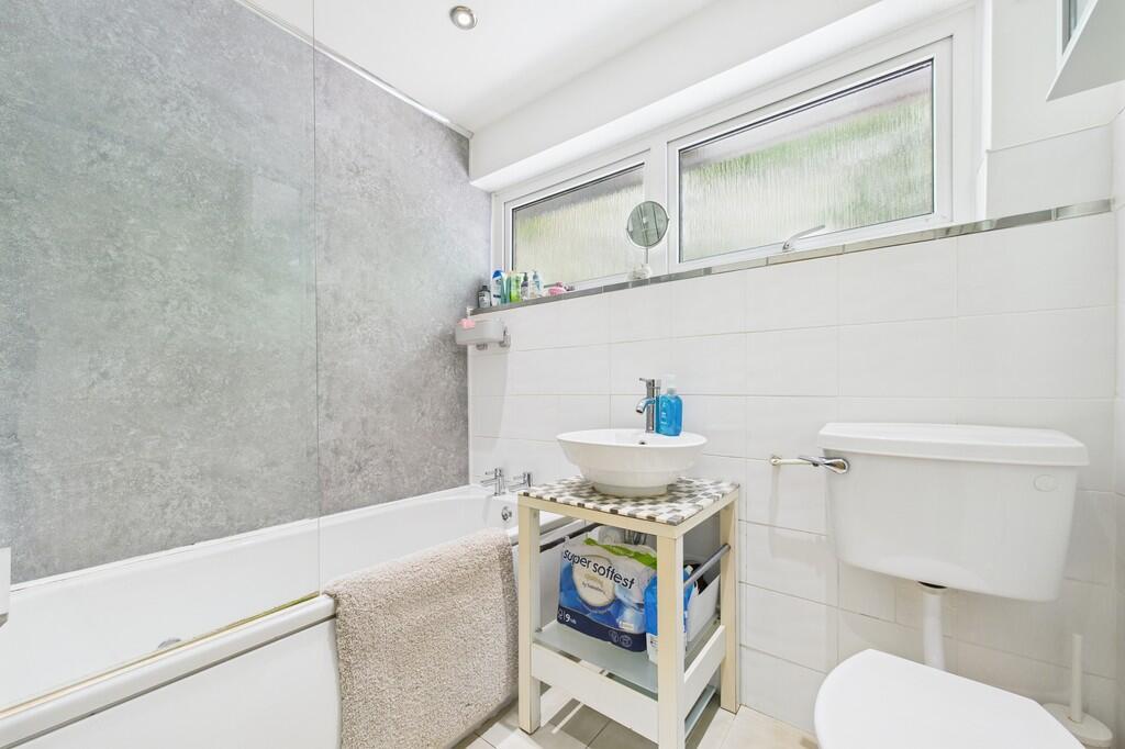 CAM01085G0-PR0583...