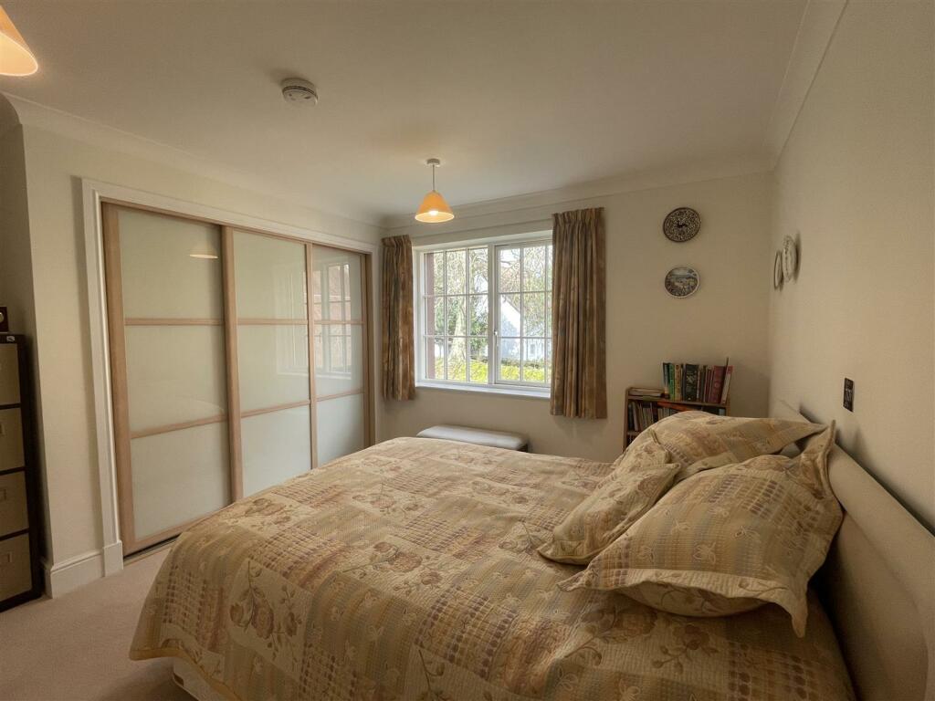 bedroom again.jpg