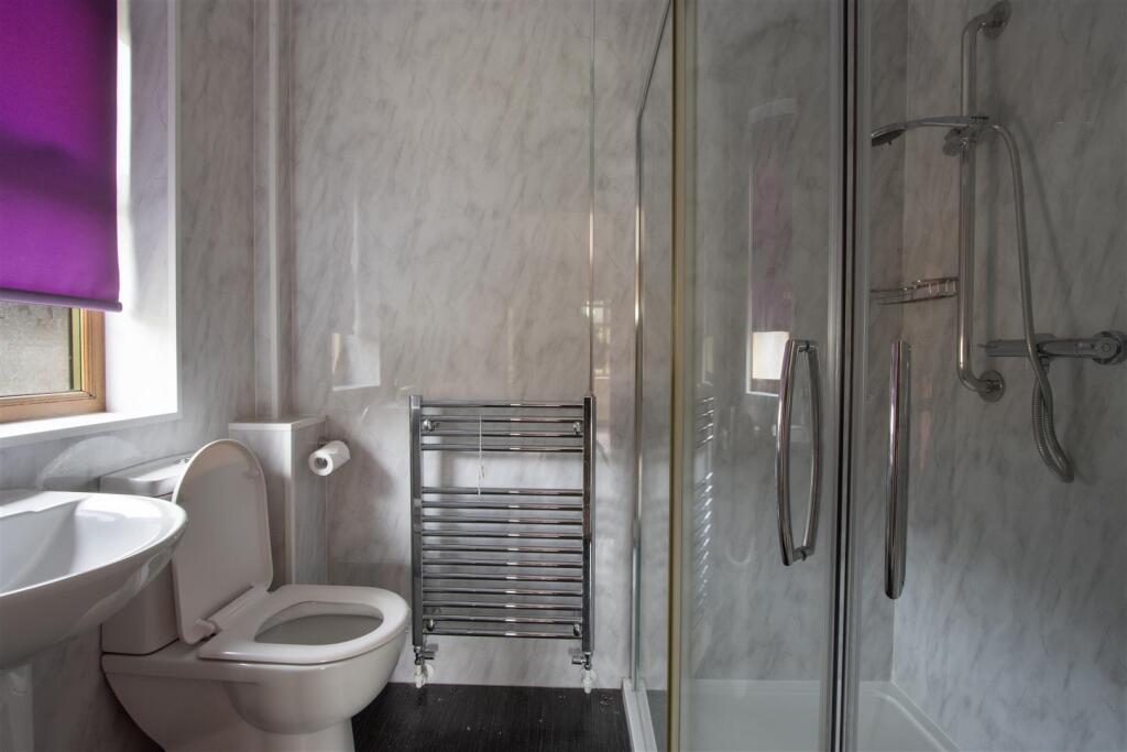 En Suite Shower Room