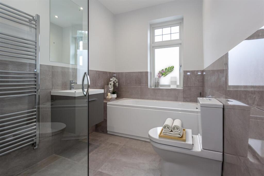 Ensuite
