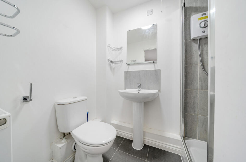 1360346-7-68d3f44...