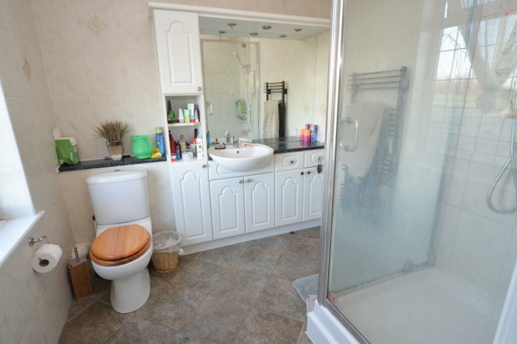 En suite.jpg
