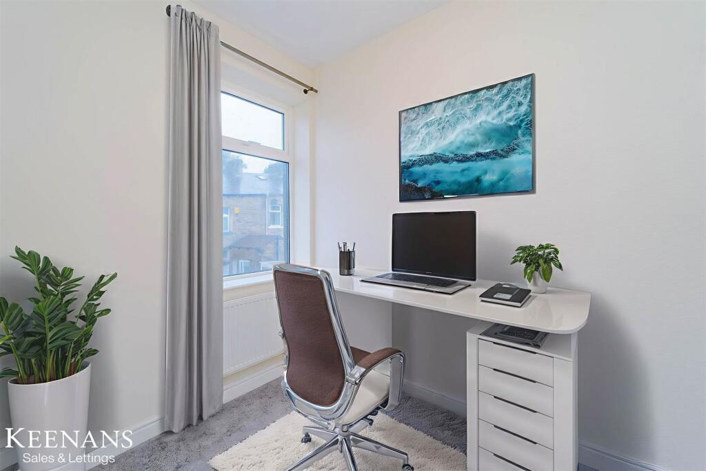 DSC00875 - Home Office - Standard - 2.jpg