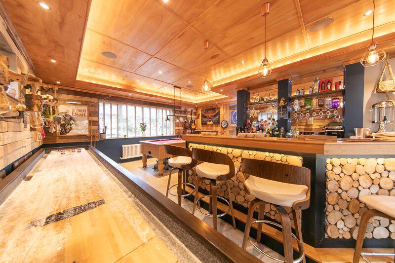 Bar/Games room