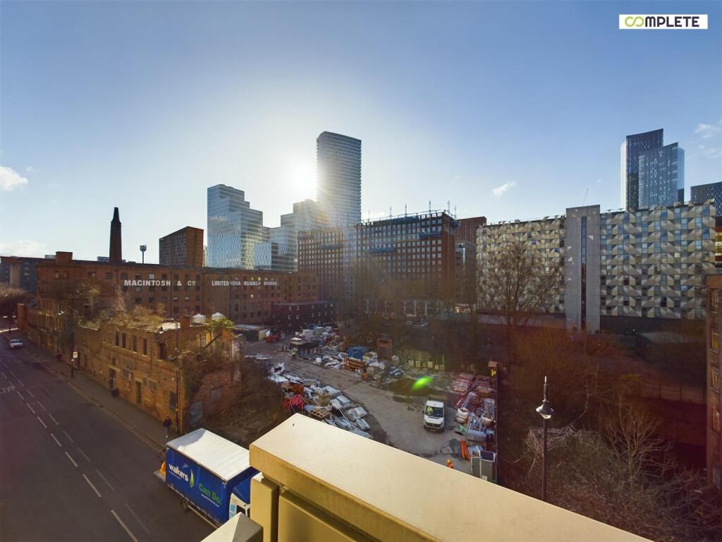 CAM01231G0-PR0095-STILL012.jpg