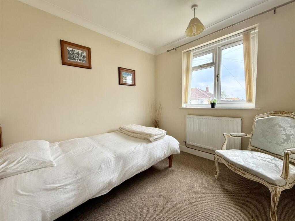 Bedroom2.jpg