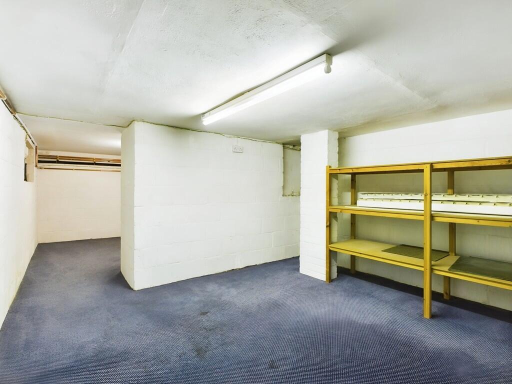 c96efb05-CAM04018...