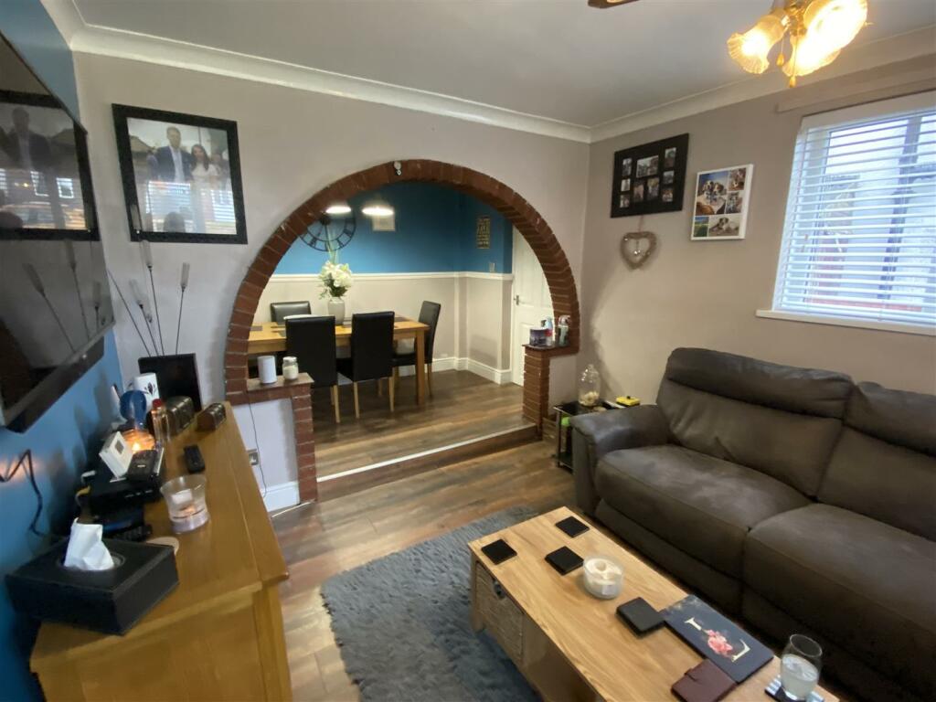 Dining area: